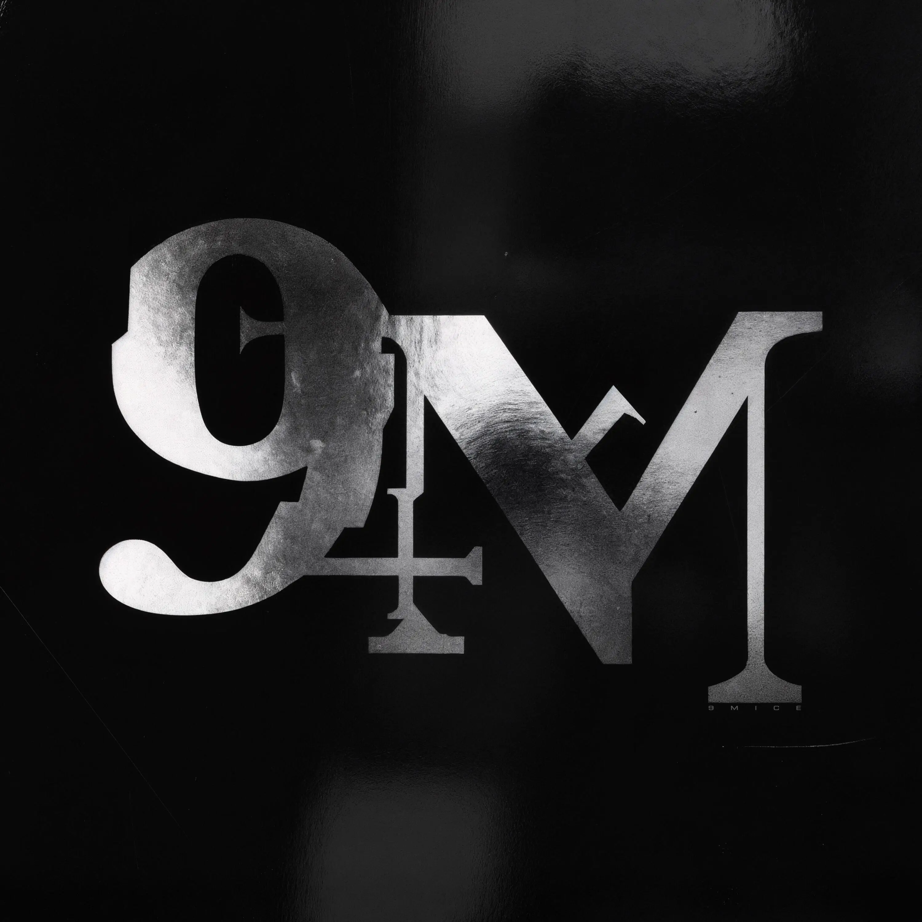 Обложка песни «9mice - famous» (2025)