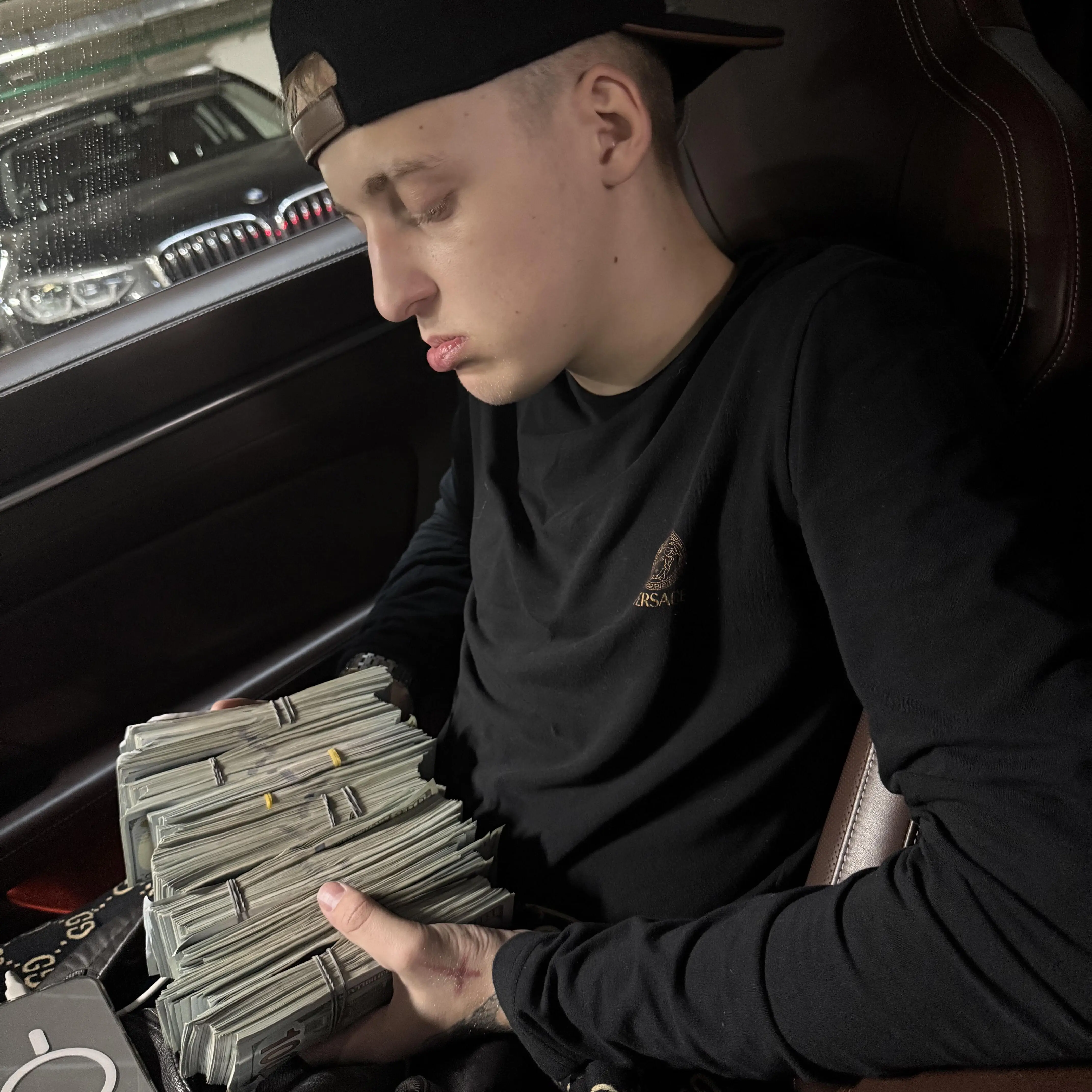 Обложка песни «Baby Melo - MIU MIU» (2025)